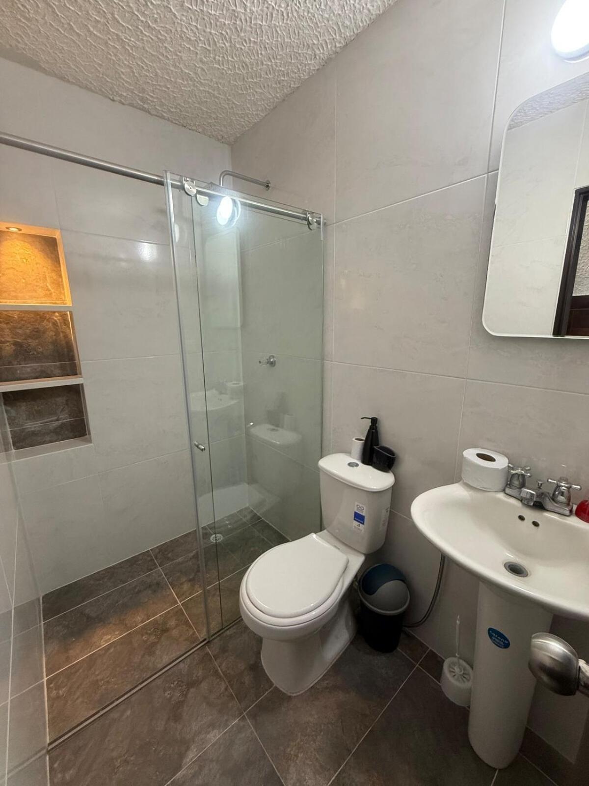 Hermosa Habitacion A Una Cuadra Del Ventura Plaza 3 Cúcuta Exteriör bild